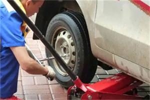 居巢区附近拖车24小时服务热线电话